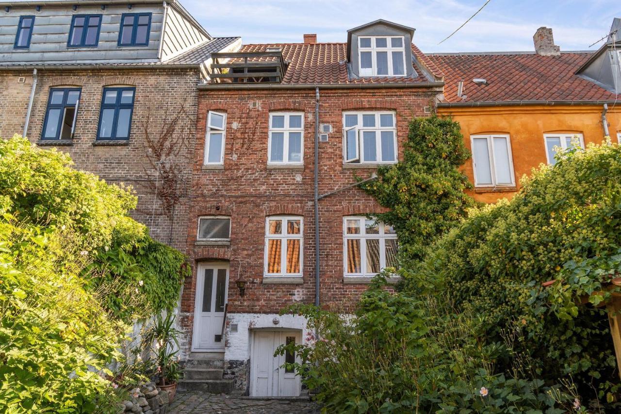 Beautiful Private Apartment, With Garden, Roof Terraze, 150 Square M, 2 Floors, 2 Bedrooms And An Extra Bed In The Livingroom Århus Exterior foto